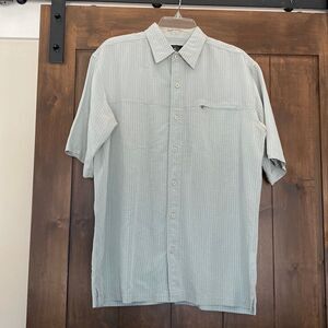 E921 Redhead Men's Sz. M Pale Green Shirt GUC Easter